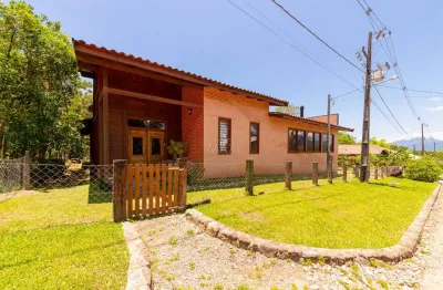 Casa em condomínio fechado com 3 quartos à venda na Est. America de Cima, LT - 32, América de Cima, Morretes por R$ 950.000