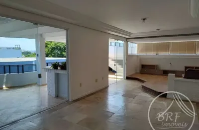 Vendo cobertura em estreito fpolis sc, três dormitórios/suíte/piscina