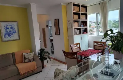 Vendo apto de dois dormitórios em roçado sj sc andar alto, linda vista.