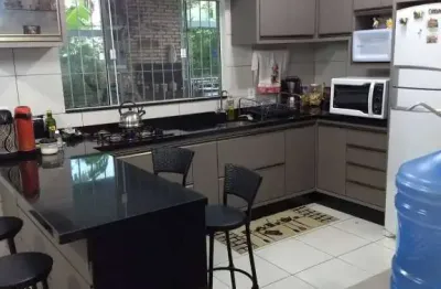 Vendo excelente casa de alvenaria na praia do meio palhoça sc