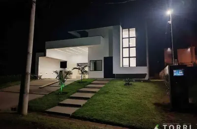 Casa à venda no condomínio ninho verde i em, porangaba/sp