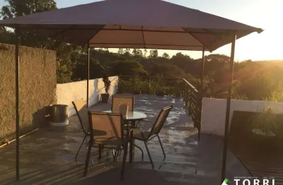 Chácara com 3 quartos 1 suíte com Piscina á venda, no Bairro Colônia, em Araçoiaba da Serra-SP