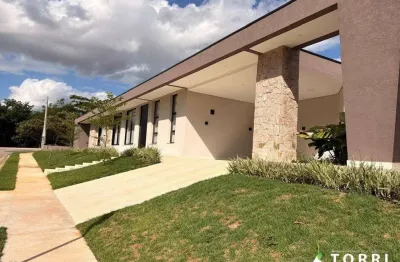 Casa com 3 Quartos 3 Suítes à venda no Condomínio Helena Maria - Wanel Ville, em Sorocaba-SP