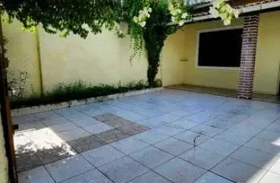 Casa com 4 quartos à venda na Rua Vicente Lopes, 487, Cidade dos Funcionários, Fortaleza
