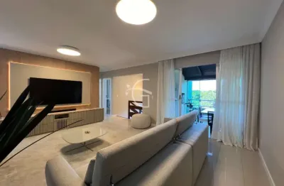 Cobertura duplex no américa com uma vista incrível para a área verde.