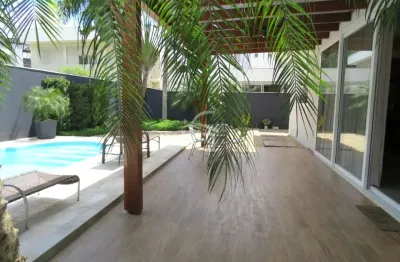 Se é uma casa especial que você procura ! ela está aqui ! condomínio fechado