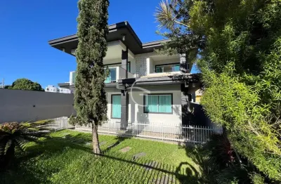 Venha conhecer essa maravilhosa casa localizada em um dos bairros mais valorizados da cidade!