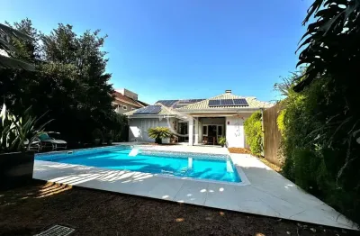 Chegando por aqui uma das casas mais lindas que já vi