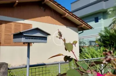 Casa no bairro glória com terreno medindo 625 m² sendo 12,5m frente x 50m profundidade