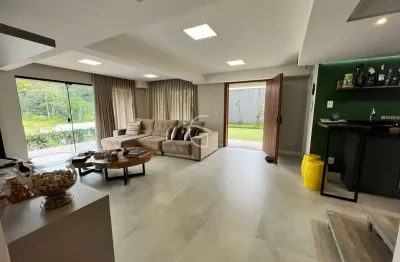 Casa averbada que analisa permuta por imóvel em balneário camboriú e joinville