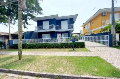 Casa com 4 quartos para alugar na Rua Guatemala, Atami, Pontal do Paraná