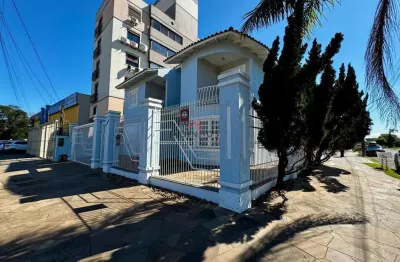 Casa-sobrado com 03 dormitorios 4 vagas de garagem - bairro centro canoas