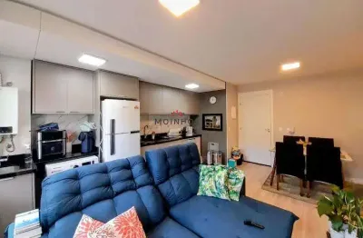 Apartamento mobiliado com 2 dormitorios, churrasqueira e 1 vaga e 45m²