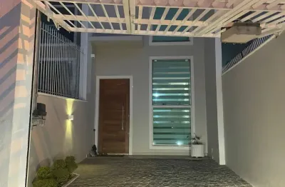 Casa com 2 quartos à venda na Rua Modelo, 122, Floresta, Joinville