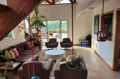 Casa com 3 dormitórios à venda, 240 m² por r$ 1.600.000,00 - serra dos lagos - cajamar/sp