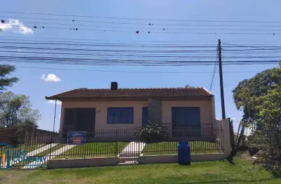 Casa com 2 quartos à venda na Rua São Francisco, 325, Stroparo, Irati