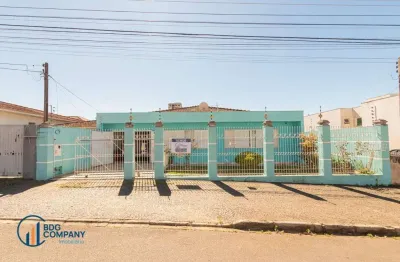 Casa com 4 domitórios e 3 suítes no centro de ponta grossa-pr.