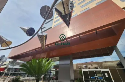 Sala comercial para alugar na rua general liberato bittencourt, 1475, estreito, florianópolis por r$ 2.774