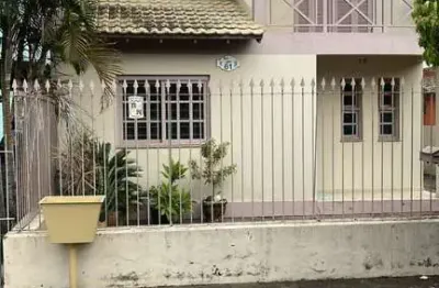 Casa com 3 quartos à venda na rua leblon, 61, feitoria, são leopoldo por r$ 690.000
