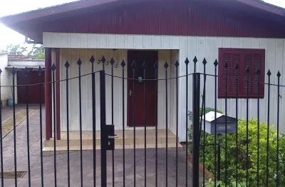 Casa com 2 quartos à venda na avenida doutor mário sperb, 1758, rio branco, são leopoldo por r$ 742.000
