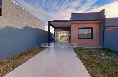 Casa com 2 Quartos e Churrasqueira no bairro Estados, Fazenda rio Grande - PR