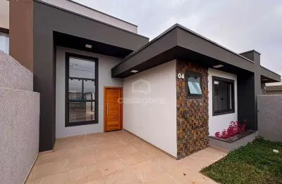 Casa com 3 quartos, suíte e espaço gourmet em condomínio com bosque