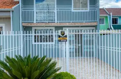 Sobrado Reformado com 3 Quartos e Espaço Gourmet no Nações em Fazenda Rio Grande