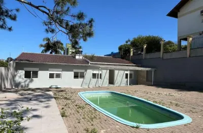 Casa com 2 quartos à venda na Rua Santos, 514, Vila Nova, Novo Hamburgo por R$ 550.000