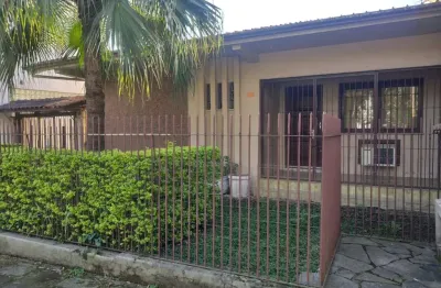 Casa com 3 quartos à venda na Gravataí, 55, Guarani, Novo Hamburgo por R$ 650.000