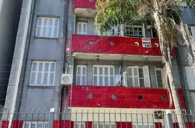 Compre na Rua Santana, 47.6m², 2 dormitórios,quase esquina Ipiranga