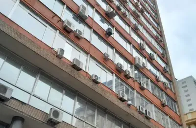 Salas com  meio andar,para empresas ou órgãos públicos com 262,41m2 ,Centro