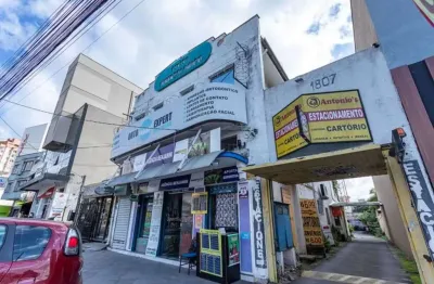 Sala comercial com 5 salas para alugar no Floresta, Porto Alegre 