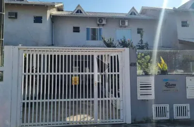 Casa com 2 dormitórios à venda, 73 m² por r$ 520.000,00 - meia praia - navegantes/sc