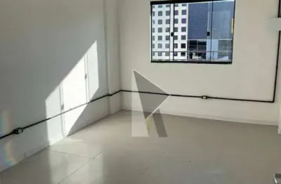 Apartamento com 1 dormitório para alugar, 60 m² por r$ 1.500,00/mês - centro - navegantes/sc