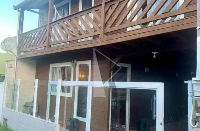 Casa com 3 dormitórios à venda, 128 m² por r$ 425.000 - centro - navegantes/sc