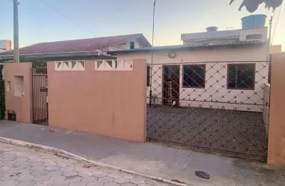 Casa com 3 dormitórios à venda, 61 m² por r$ 465.000 - centro - navegantes/sc