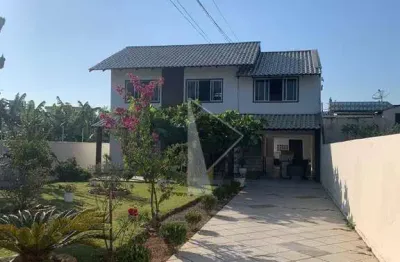 Sobrado com 5 dormitórios à venda por r$ 910.000,00 - centro - navegantes/sc