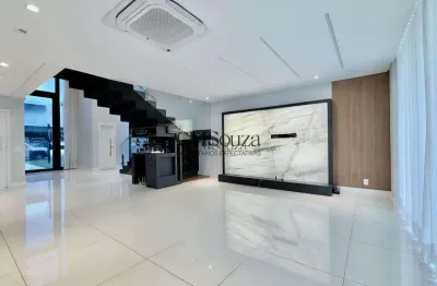 Casa à venda no Alphaville 2 em Londrina | 4 dormitórios e piscina