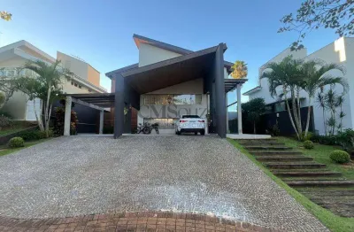 Casa para venda e locação no Condomínio Royal Tennis – 4 quartos, 2 suítes, área gourmet completa, piscina e 3 vagas – Esperança, Londrina