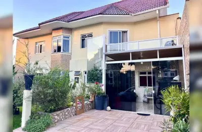 Casa em condomínio fechado com 6 quartos à venda na rua juvenal carvalho, 250, fazendinha, curitiba por r$ 1.150.000