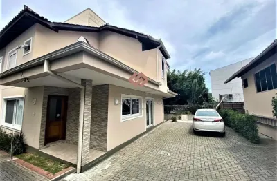 Casa em condomínio fechado com 2 quartos à venda no lagoa da conceição, florianópolis , 175 m2 por r$ 2.200.000