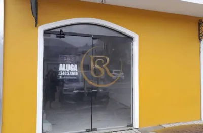 Sala térrea comercial disponível para locação anual no centro de porto belo