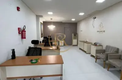Sala comercial mobiliada disponível para locação anual no bairro Morretes
