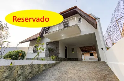 Casa no abranches, 264 m² construídos em um terreno de 360m², totalmente averbada