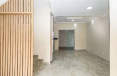 Sobrado à venda, 3 quartos, 1 suíte, 3 vagas no santa cândida, curitiba paraná