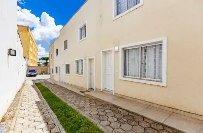 Sobrado em condominio com 2 quartos no água verde  - curitiba/pr