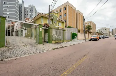 Sobrado triplex em condominio, 3 quartos, suíte, 2 vagas,  tingui - curitiba/pr 