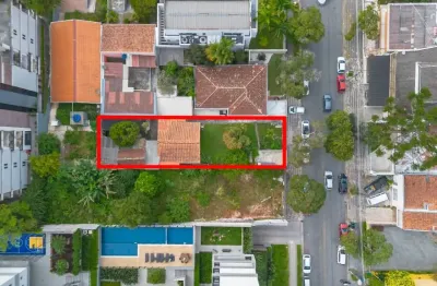 Terreno à venda na Rua Myltho Anselmo da Silva, 1450, Mercês, Curitiba