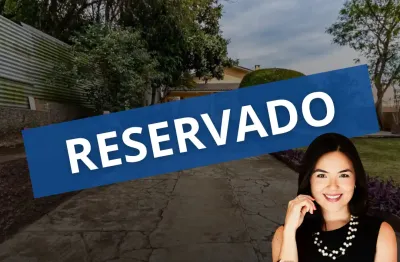 Casa térrea com terreno amplo próximo do jardim botânico/paraná