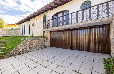 Casa comercial com 6 salas para alugar na Rua Doutor Roberto Barrozo, 1510, Centro Cívico, Curitiba